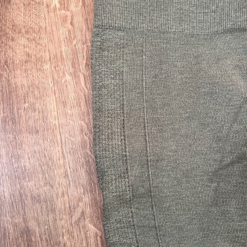 Lululemon Q5 Compression Leggings Olive Green Sz 4 - Picture 11 of 14